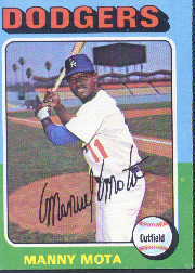 1975 Topps Baseball Cards      414     Manny Mota